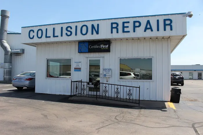 Edwards Collision Center 2