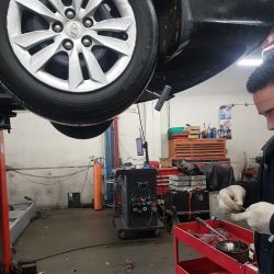 Le's Auto Repair ico