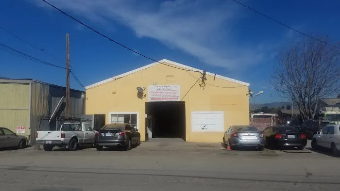 Davila's Auto Body & Collision 6