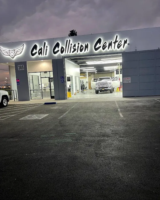 T&T Cali Collision Center 8