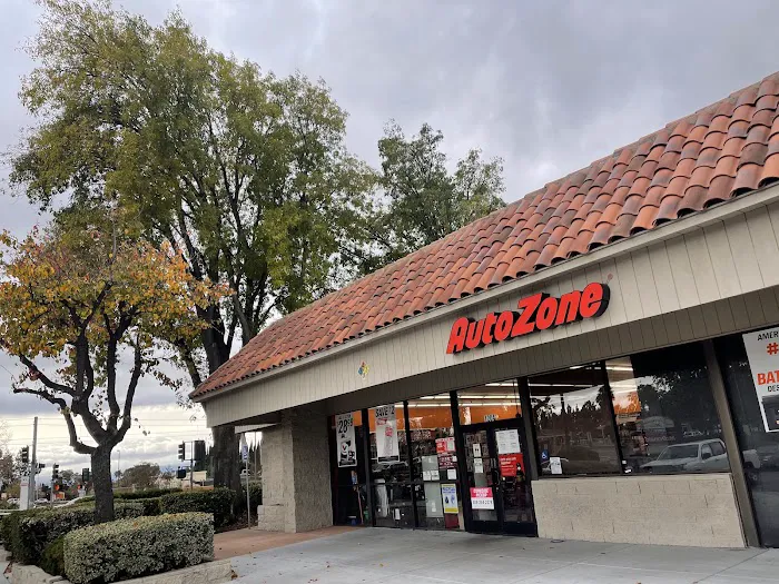 AutoZone Auto Parts 1