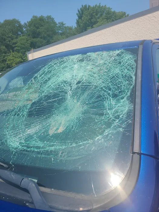 TJ's Auto Glass 3