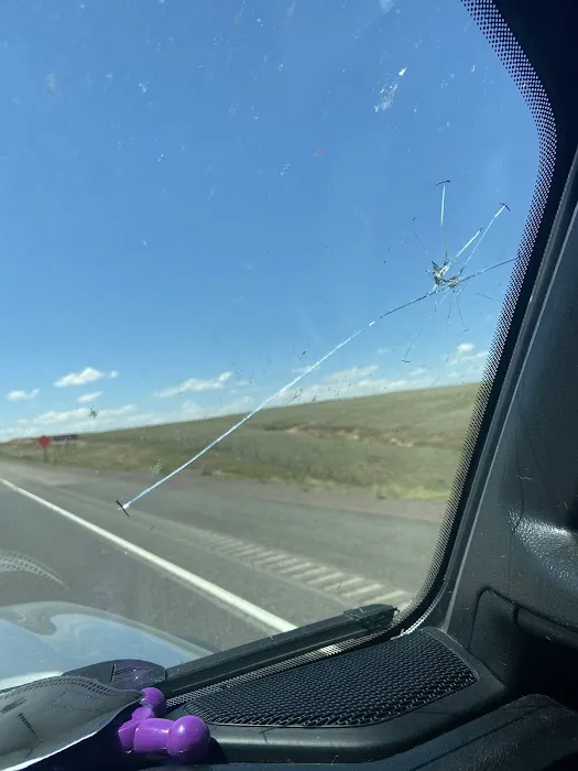 Laramie Auto Glass LLC 1
