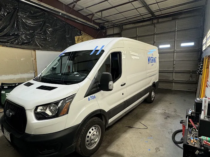 Laramie Auto Glass LLC 6