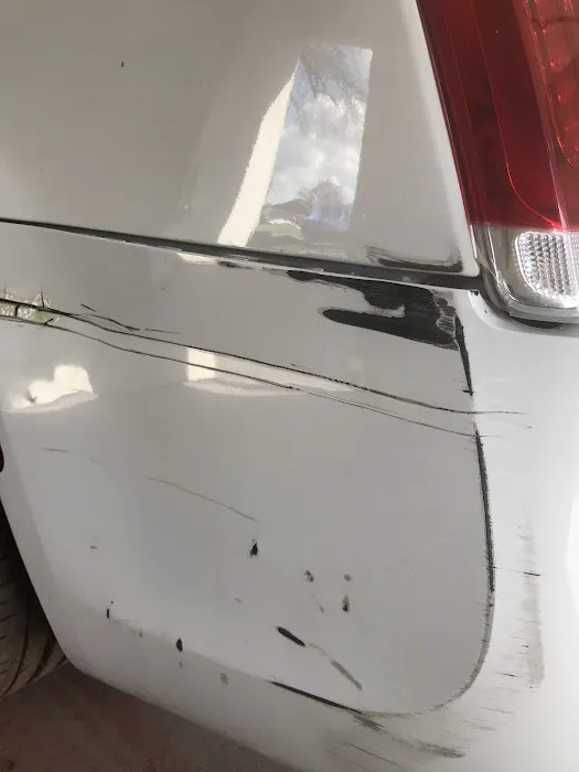 Fender bender auto repair 2