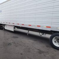 Semy truck and trailer road service