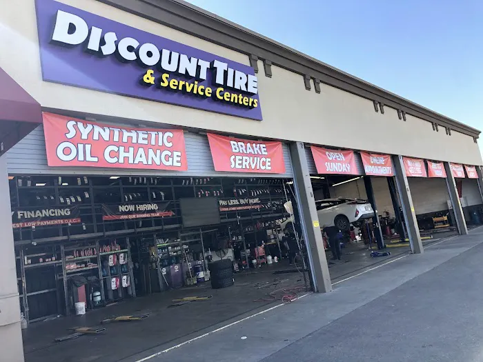 Discount Tire & Service Centers 4