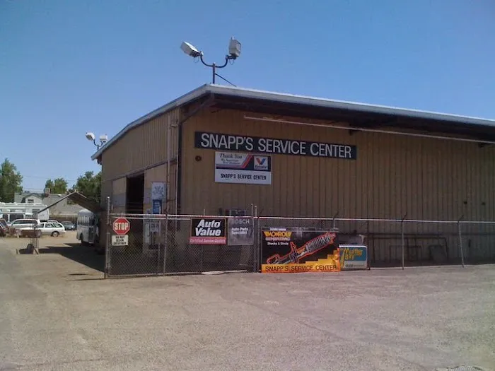 Snapp's Service Center 1