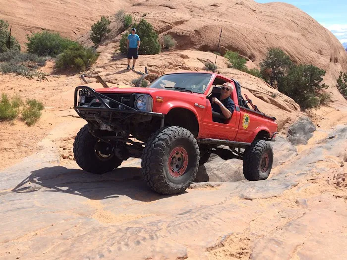 Marlin Crawler Off-Road 1