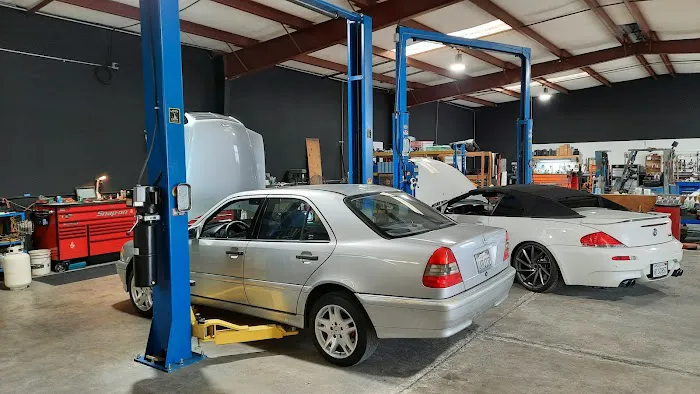 California Mercedes & BMW Repair Service 0