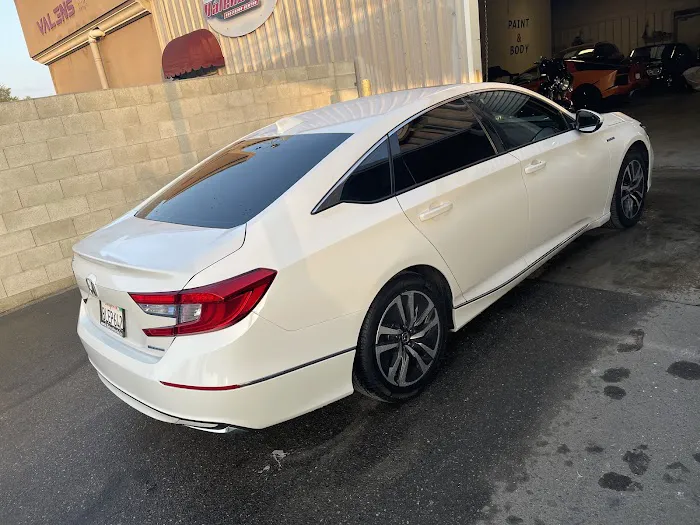 Valen's Collision Center 0