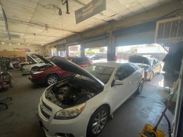 VELEZ AUTO GROUP & REPAIR 3