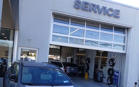 grand prix subaru service center