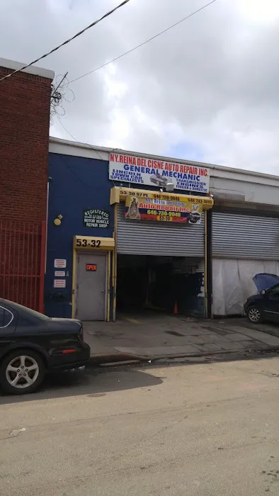 Auto Center Reina Del Cisne Corp 5