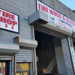 Universal Used Auto Parts ico