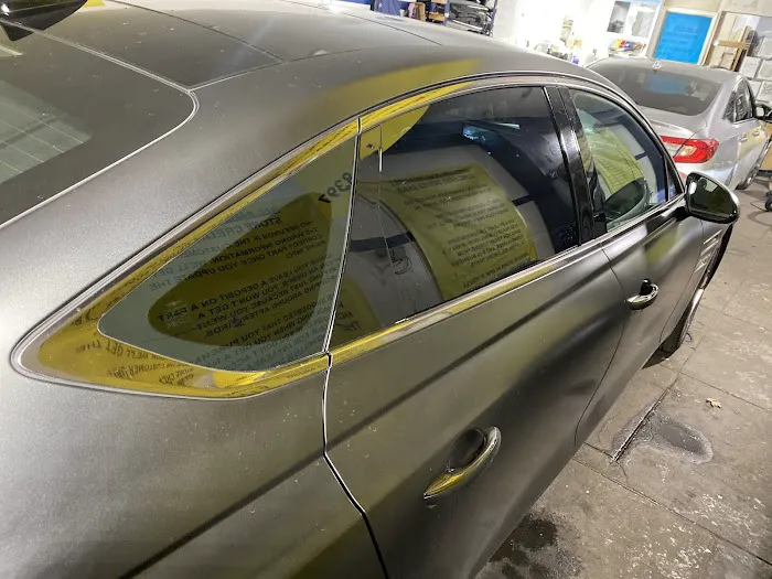 Brooklyn Discount Auto Tinting 1