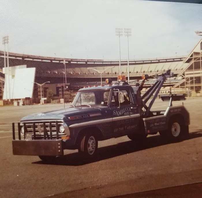 Sambucci Bros Auto Salvage 9