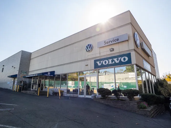 Volvo Cars of Queens - Service Dept 1