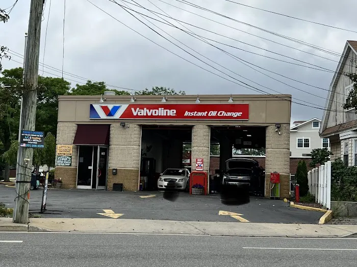 Valvoline Instant Oil Change 1