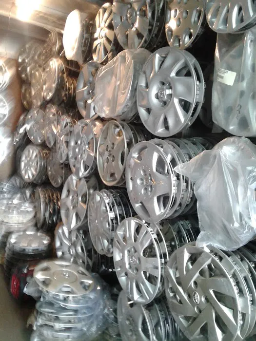 Hubcaps & Wheel Repair LLC 5