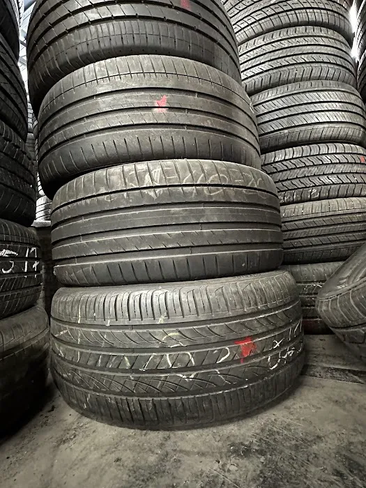 Chapulin family tire shop 6