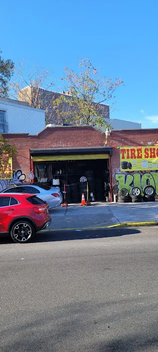 Brooklyn tire shop and flat fix 0