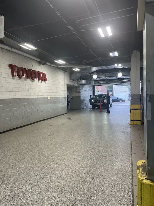 Queensboro Toyota Service 6