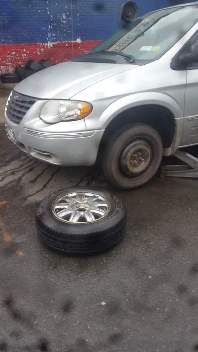 Bronx House Tire & Wheel Inc 0