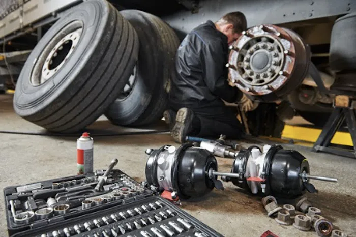 The Bronx Onsite Truck Repair 3