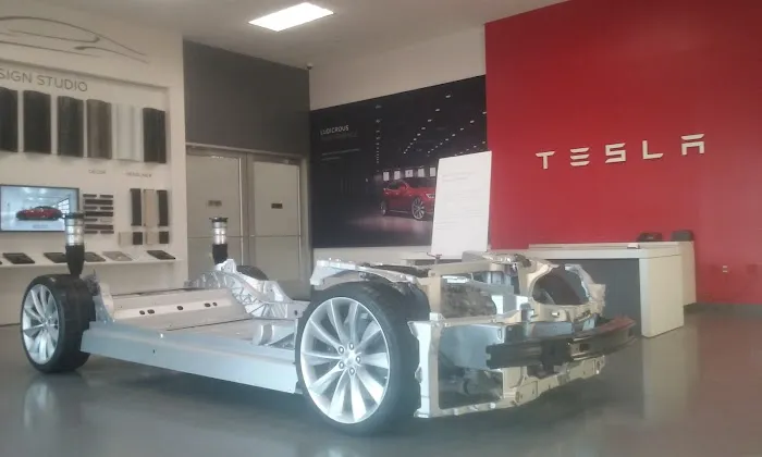 Tesla Service Center 6