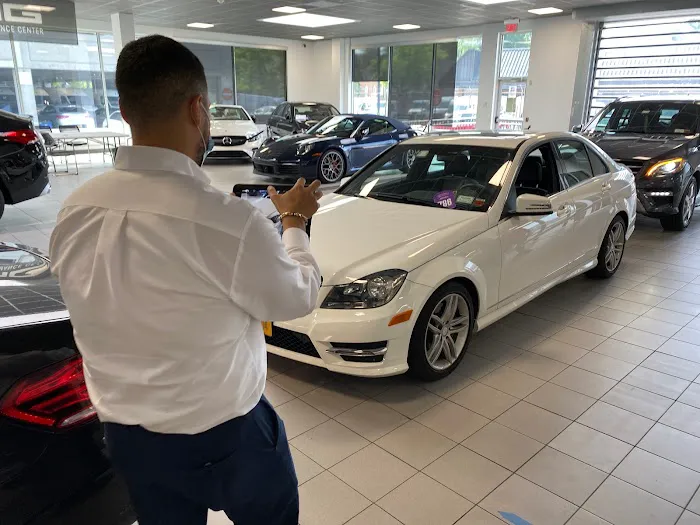 Mercedes-Benz of White Plains Service Department 3