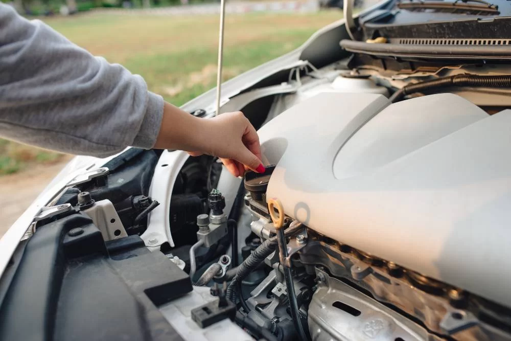 How to Fix a Car That Makes Clunking Noises: Common Causes and Solutions