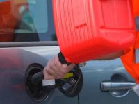 Understanding the Cost of Fuel Delivery Services for American Drivers
