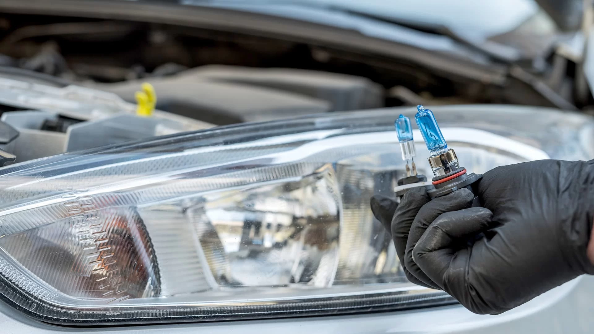 How to Repair a Malfunctioning Headlight: A Comprehensive Guide for Car Owners