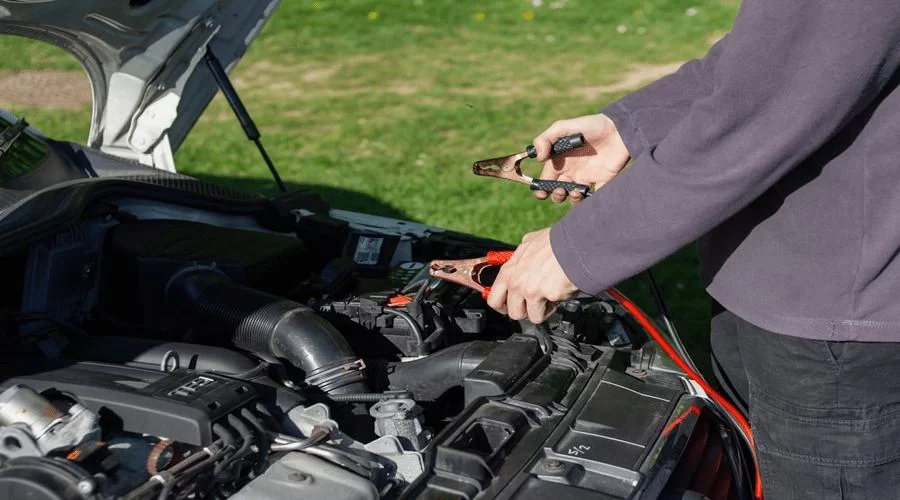 Should I Jumpstart My Car or Replace the Battery? A Comprehensive Guide