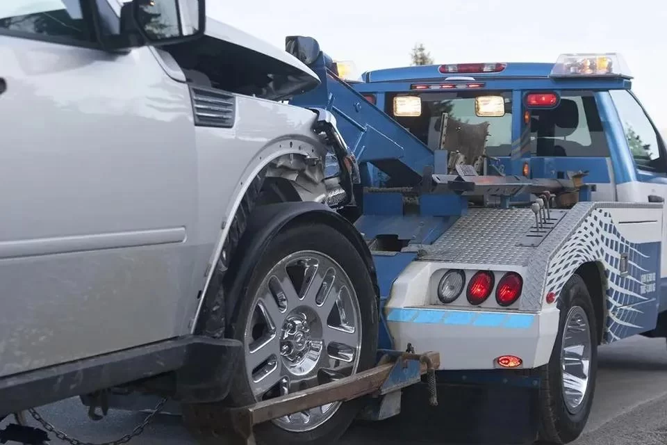 Top Towing Tips for Recovering Cars After an Accident