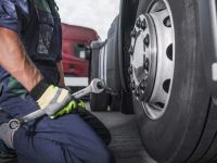 Roadside Assistance for Vehicles with Tire Punctures: What You Need to Know