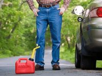 Emergency Towing for Fuel Delivery When Your Car Runs Out of Gas – Reliable Assistance When You Need It