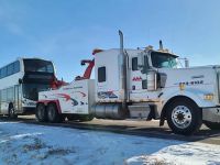Top Towing Services for Buses and Large Commercial Vehicles: Fast and Reliable Assistance