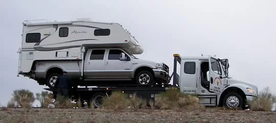 How Towing Companies Help with Motorhome Breakdowns – Essential Towing Services for RV Owners