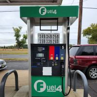 Sinclair Gas Station
