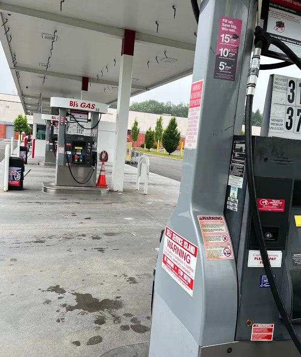 BJ's Gas Station 0