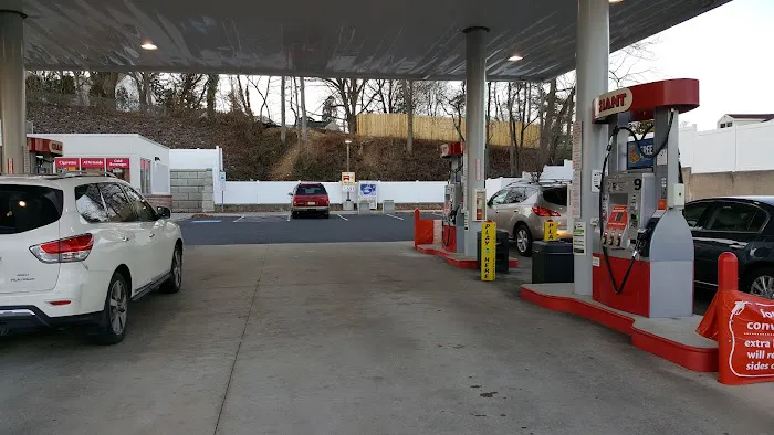 Gas Station - Giant Kiosk 0