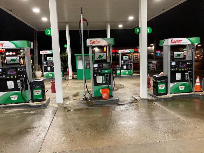 Sinclair Gas Station 4