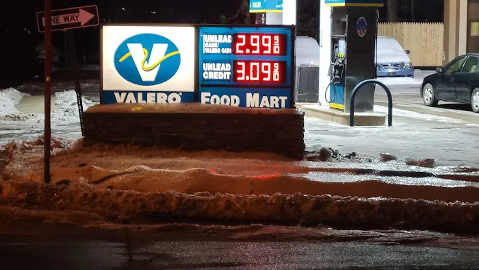 VIOLET AVE VALERO 1