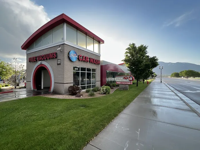 Fast & Friendly Express Car Wash 7
