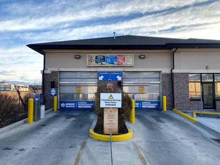 The Salty Dog Car and Pet Wash 2