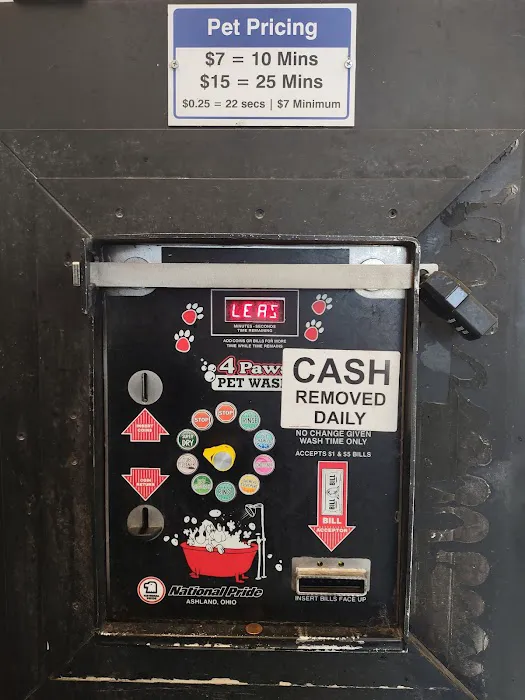 The Salty Dog Car and Pet Wash 8