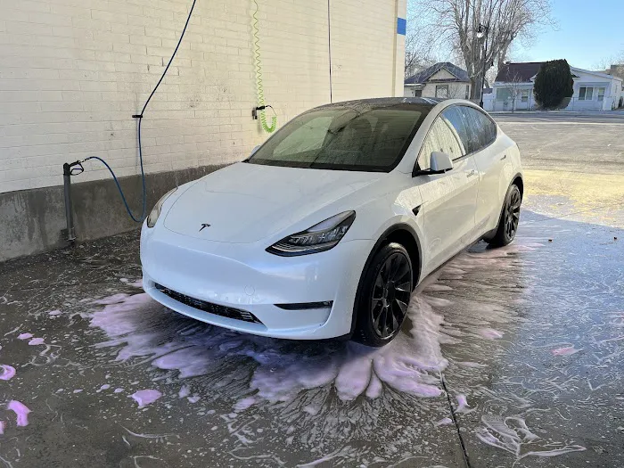 Car Wash Peak 9