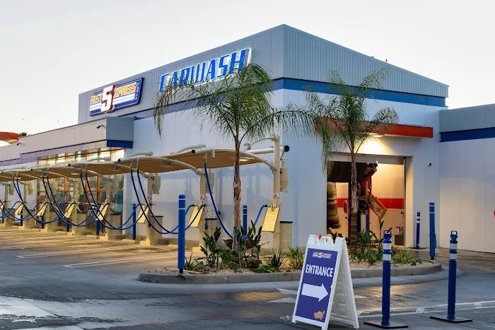 Fast5Xpress Car Wash Anaheim 3